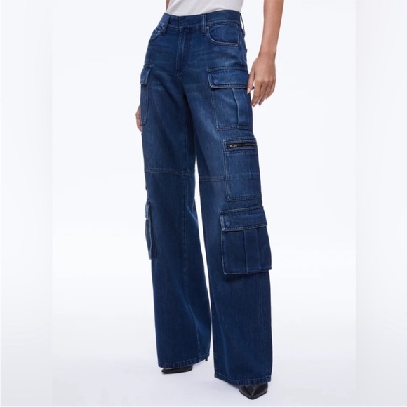 Alice + Olivia CAY BAGGY CARGO JEANS in Love Train - Picture 1 of 8